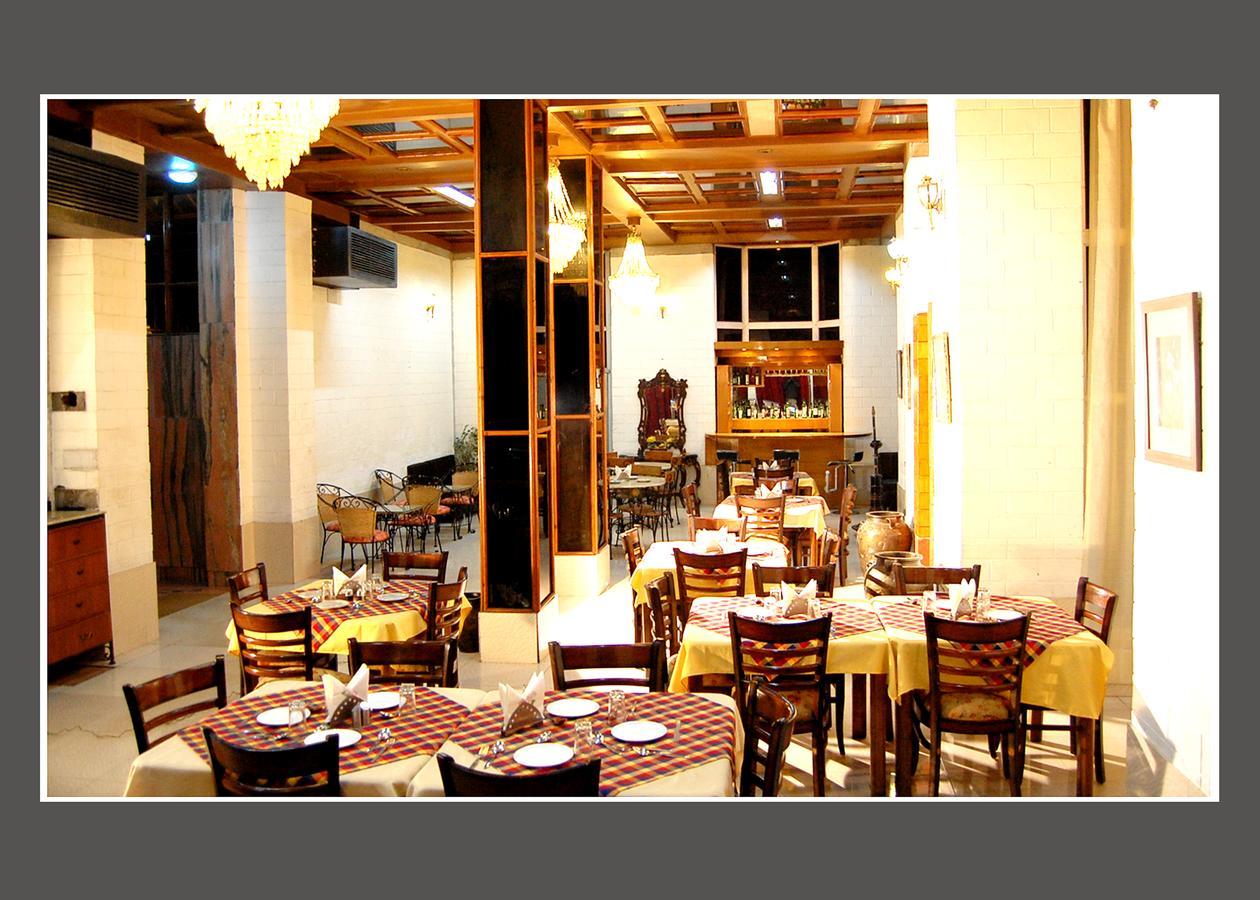 מנאלי Hotel Out Town מראה חיצוני תמונה